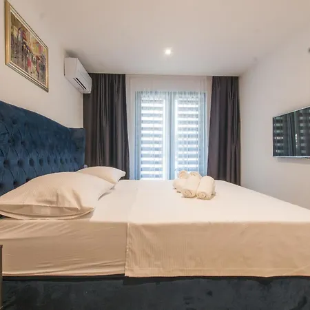 Luxury Monika With Shared Pool 马卡尔斯卡