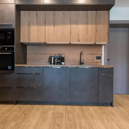 Luxury Monika With Shared Pool